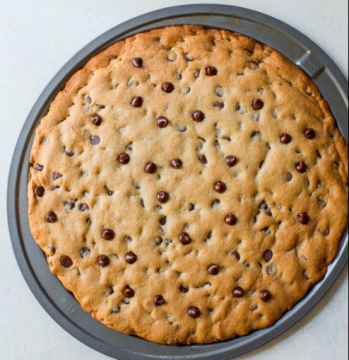 8" Chocolate Chunk Pizza Cookies - 6 pack 